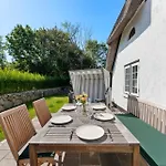 Feriehus Carolinen Hof 1 *